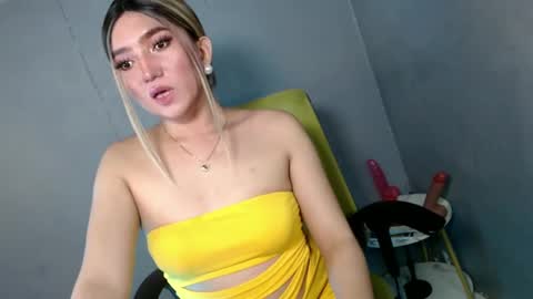 ellaine online show from 02/02/25, 10:13