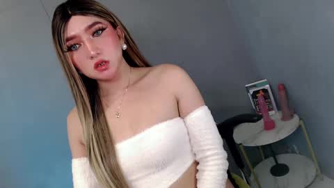 ellaine online show from 03/09/25, 09:36