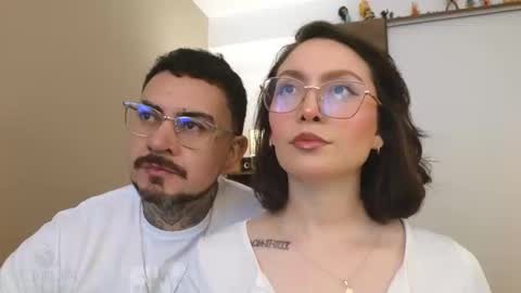 Snapshot of te_para_dos chatting on 09/08/25, 03:55 Leo and Luna online show from 09/08/25, 03:55