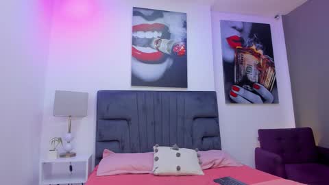 Snapshot of team_twinks chatting on 11/02/25, 11:23 Team Twinks online show from 11/02/25, 11:23