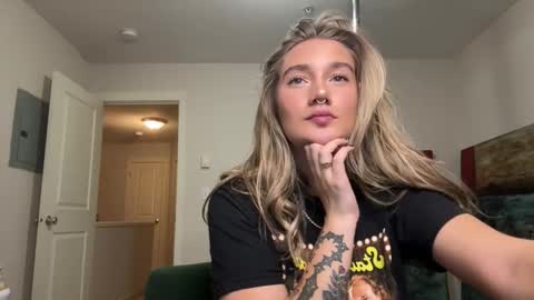 Katy online show from 10/18/25, 02:25