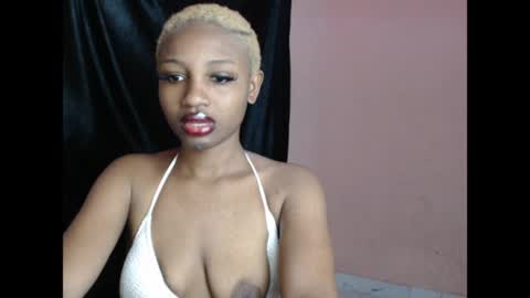 Snapshot of teasexkitty chatting on 05/18/26, 08:03 teasexkitty online show from 05/18/26, 08:03