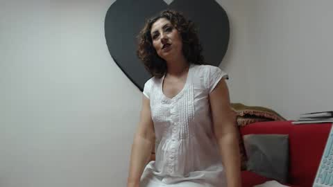 ALICIA--- online show from 02/11/26, 06:51