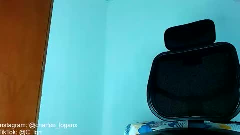 Snapshot of techno_420 chatting on 10/02/25, 11:06 Charlee He online show from 10/02/25, 11:06