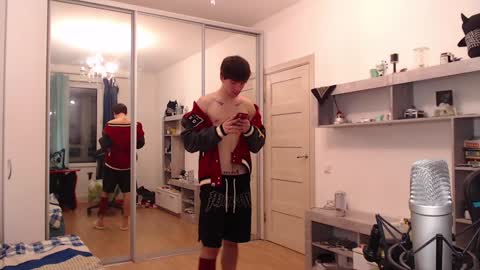 Teddy online show from 12/09/24, 01:34