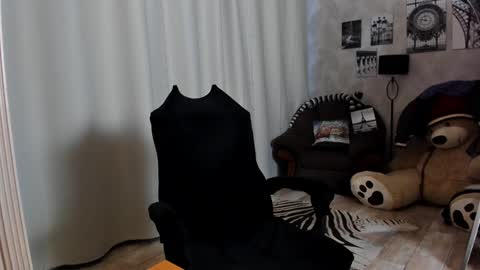 Teddy online show from 01/15/25, 07:37