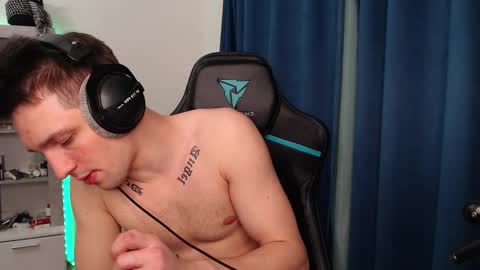 Teddy online show from 02/01/25, 01:12