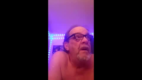 Snapshot of tedestep2 chatting on 03/27/26, 10:15 tedestep2 online show from 03/27/26, 10:15