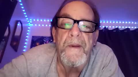 Snapshot of tedestep2 chatting on 04/04/26, 03:27 tedestep2 online show from 04/04/26, 03:27