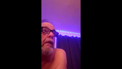 Snapshot of tedestep2 chatting on 04/12/26, 09:58 tedestep2 online show from 04/12/26, 09:58