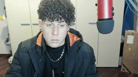 Snapshot of tedhmicro25 chatting on 02/24/25, 06:26 tedhmicro25 online show from 02/24/25, 06:26