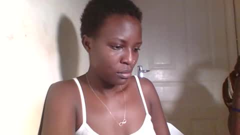 Snapshot of tee_kaicy chatting on 12/12/24, 02:37 kaicy online show from 12/12/24, 02:37