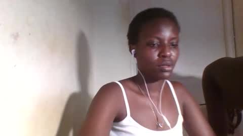 Snapshot of tee_kaicy chatting on 12/13/24, 12:09 kaicy online show from 12/13/24, 12:09
