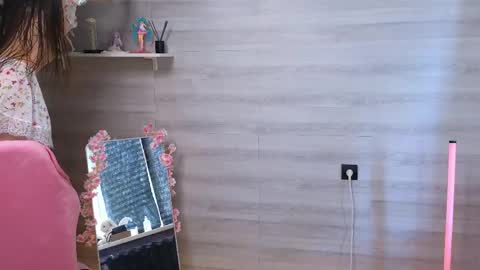 Alice and Cassie online show from 06/08/26, 03:29