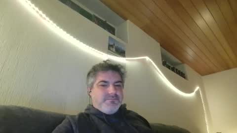 Peter online show from 03/09/25, 05:33
