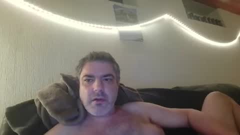 Snapshot of teeforyou chatting on 09/25/25, 07:50 Peter online show from 09/25/25, 07:50