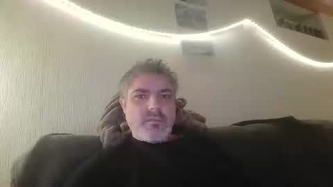 Snapshot of teeforyou chatting on 10/01/25, 06:25 Peter online show from 10/01/25, 06:25