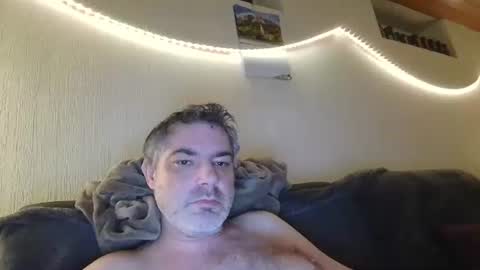 Snapshot of teeforyou chatting on 10/10/25, 11:15 Peter online show from 10/10/25, 11:15