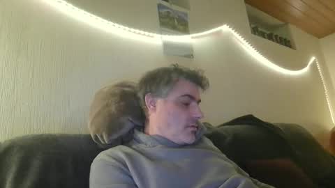 Snapshot of teeforyou chatting on 11/07/25, 07:14 Peter online show from 11/07/25, 07:14