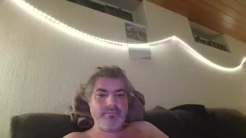 Peter online show from 11/26/25, 10:22