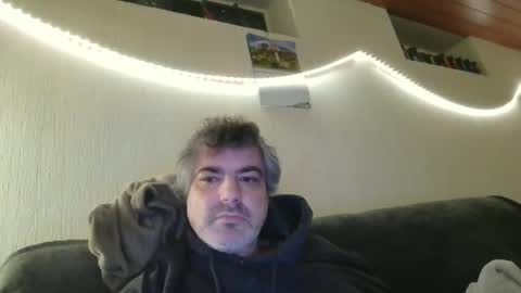 Snapshot of teeforyou chatting on 01/05/26, 05:27 Peter online show from 01/05/26, 05:27