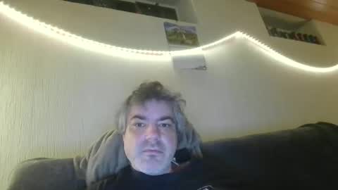 Snapshot of teeforyou chatting on 01/17/26, 06:40 Peter online show from 01/17/26, 06:40