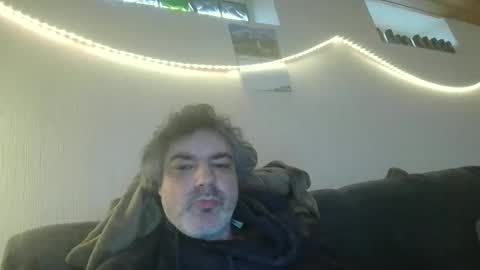 Snapshot of teeforyou chatting on 02/18/26, 07:59 Peter online show from 02/18/26, 07:59