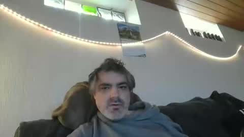 Snapshot of teeforyou chatting on 03/08/26, 02:54 Peter online show from 03/08/26, 02:54