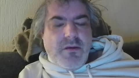 Snapshot of teeforyou chatting on 03/28/26, 10:09 Peter online show from 03/28/26, 10:09