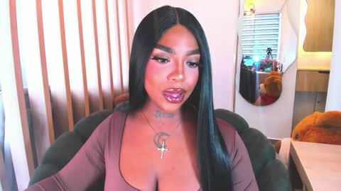 Snapshot of teerry__ chatting on 10/22/25, 05:13 Teerry online show from 10/22/25, 05:13