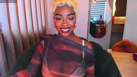 Snapshot of teerry__ chatting on 11/04/25, 08:19 Teerry online show from 11/04/25, 08:19