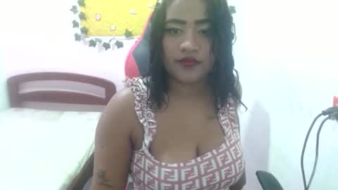 Snapshot of teffy_latina04 chatting on 10/24/25, 04:42 teffy latina04 online show from 10/24/25, 04:42