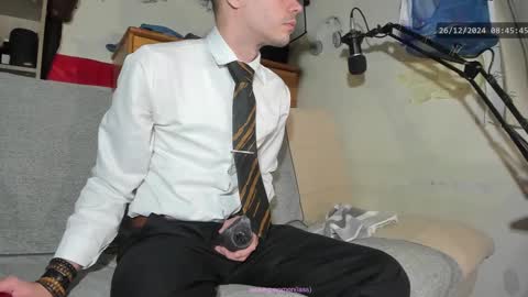 Virg Lszl online show from 12/26/24, 07:45