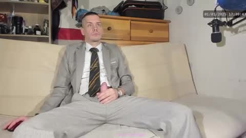 Virg Lszl online show from 01/01/25, 04:39