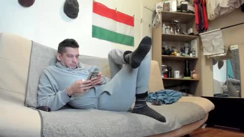 Snapshot of telepaticman chatting on 12/18/25, 07:14 Virg Lszl online show from 12/18/25, 07:14