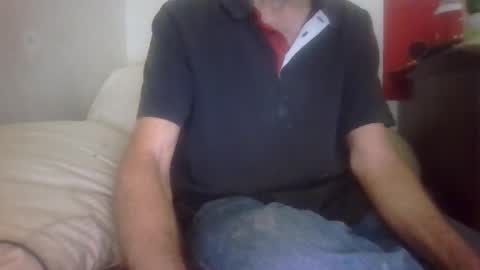 Snapshot of tellias1 chatting on 09/17/25, 04:52 tellias online show from 09/17/25, 04:52