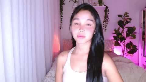 Snapshot of temptessa20 chatting on 10/27/25, 12:31 temptessa20 online show from 10/27/25, 12:31