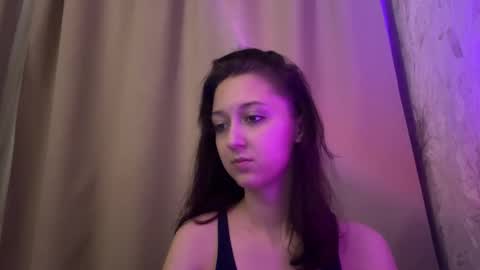 Snapshot of temptingvision chatting on 11/17/25, 03:18 temptingvision online show from 11/17/25, 03:18