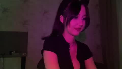 Snapshot of temptingvision chatting on 11/27/25, 05:37 temptingvision online show from 11/27/25, 05:37