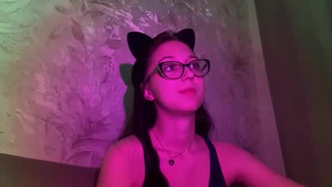 Snapshot of temptingvision chatting on 12/02/25, 05:19 temptingvision online show from 12/02/25, 05:19