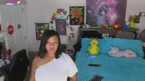 Snapshot of temptressbeauty24 chatting on 09/26/25, 07:40 Gaia online show from 09/26/25, 07:40