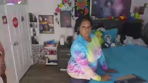 Snapshot of temptressbeauty24 chatting on 10/14/25, 02:23 Gaia online show from 10/14/25, 02:23