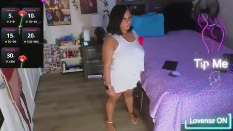 Snapshot of temptressbeauty24 chatting on 10/21/25, 03:18 Gaia online show from 10/21/25, 03:18