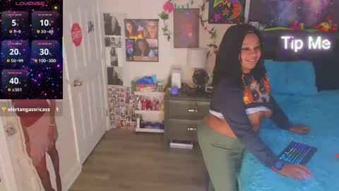 Snapshot of temptressbeauty24 chatting on 10/29/25, 04:59 Gaia online show from 10/29/25, 04:59