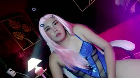 temptressxx_69 online show from 05/17/26, 03:52