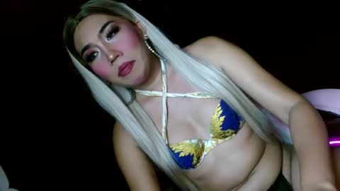 temptressxx_69 online show from 07/17/26, 12:23