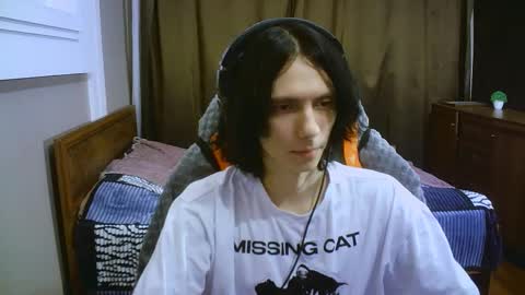 Snapshot of temptvelvet chatting on 10/30/25, 02:18 temptvelvet online show from 10/30/25, 02:18