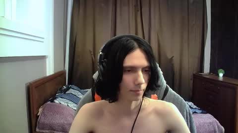 Snapshot of temptvelvet chatting on 11/05/25, 02:11 temptvelvet online show from 11/05/25, 02:11