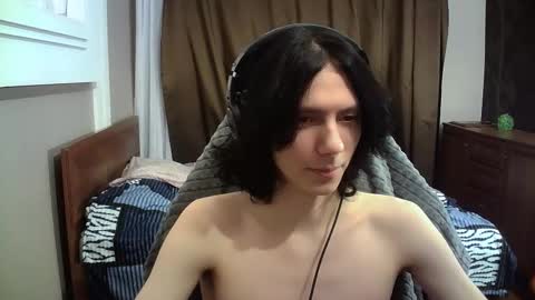 Snapshot of temptvelvet chatting on 11/16/25, 08:03 temptvelvet online show from 11/16/25, 08:03