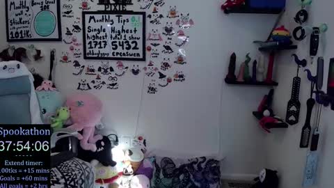 Snapshot of ten_tickle_pixie chatting on 10/31/25, 10:11 Pixie and Tentacle Overlord online show from 10/31/25, 10:11